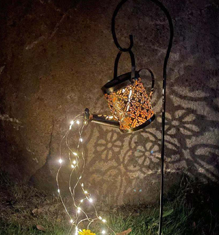 Outdoor Solar Watering Can Ornament Lamp